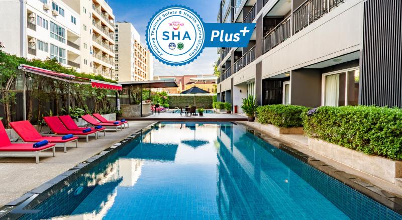 هتل The Lantern Resorts Patong Sha Extra Plus