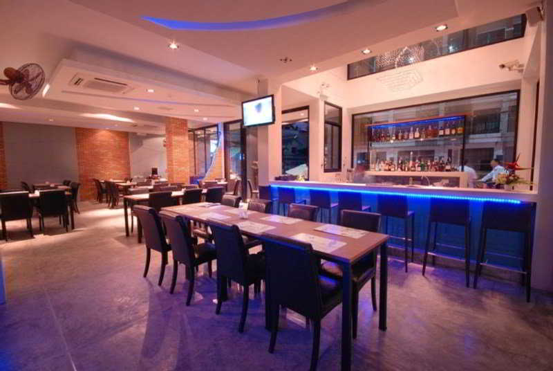 هتل The Lantern Resorts Patong Sha Extra Plus