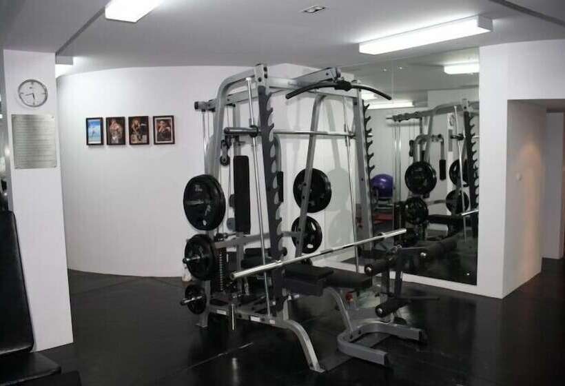 فندق The Park Surin By Resava