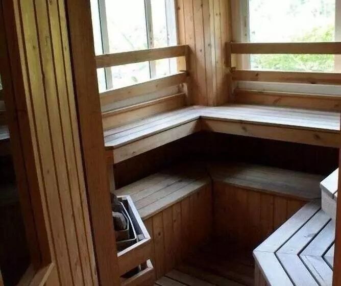 فندق The Park Surin By Resava