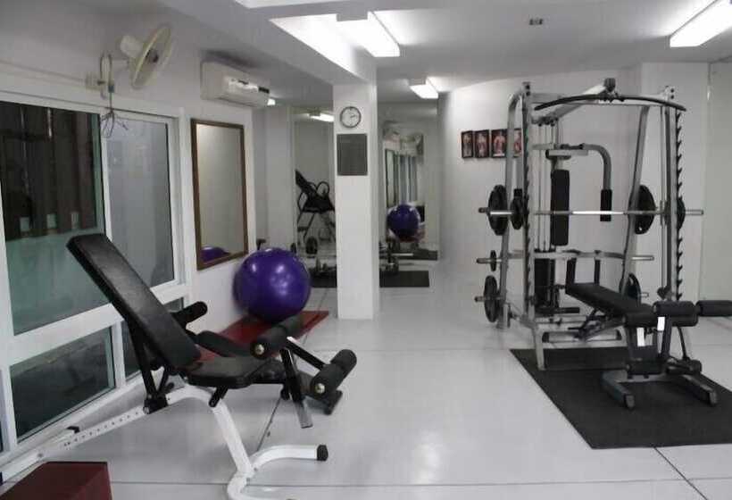 فندق The Park Surin By Resava