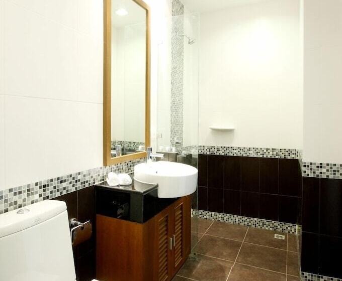 فندق The Park Surin By Resava