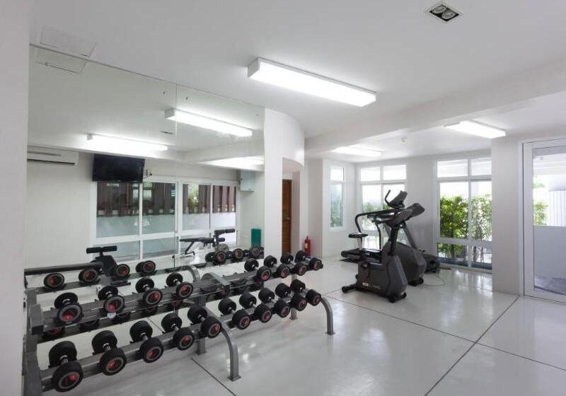 فندق The Park Surin By Resava