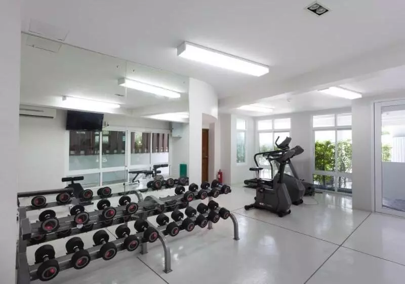 فندق The Park Surin By Resava