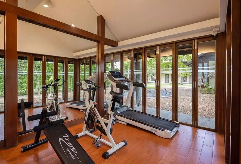 호텔 U Inchantree Kanchanaburi