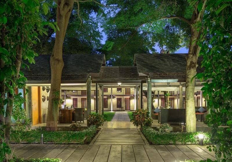 هتل U Inchantree Kanchanaburi