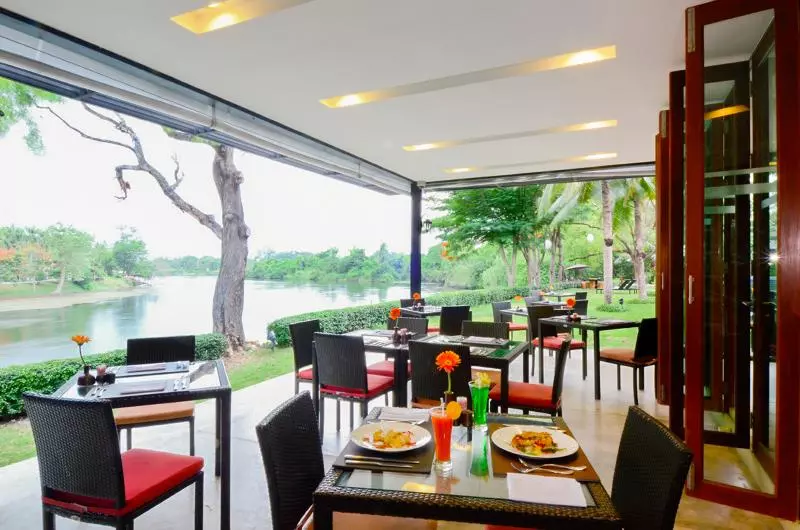 호텔 U Inchantree Kanchanaburi