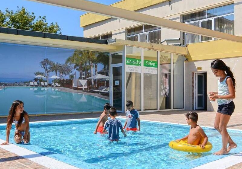 Отель Queen Vera