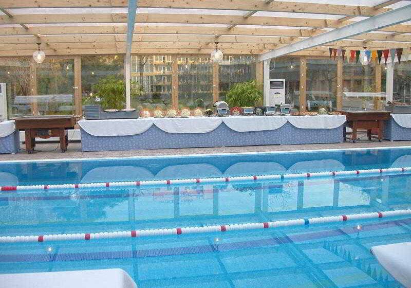 Отель Queen Vera