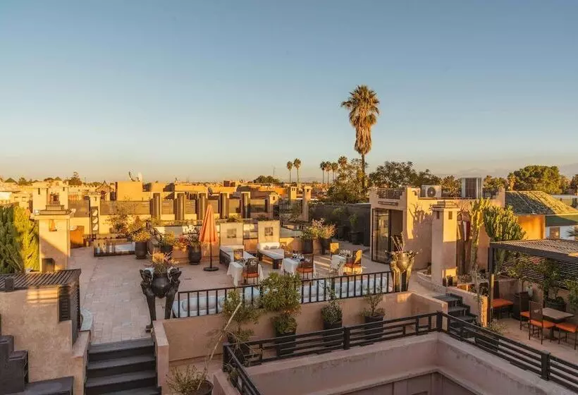 هتل Villa Makassar