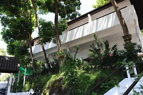 Karon Cliff Contemporary Boutique Bungalows