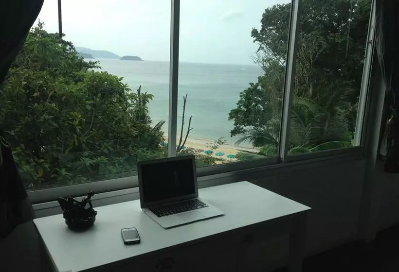 Karon Cliff Contemporary Boutique Bungalows