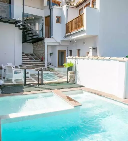 Apartamentos Turísticos La Casa Vieja