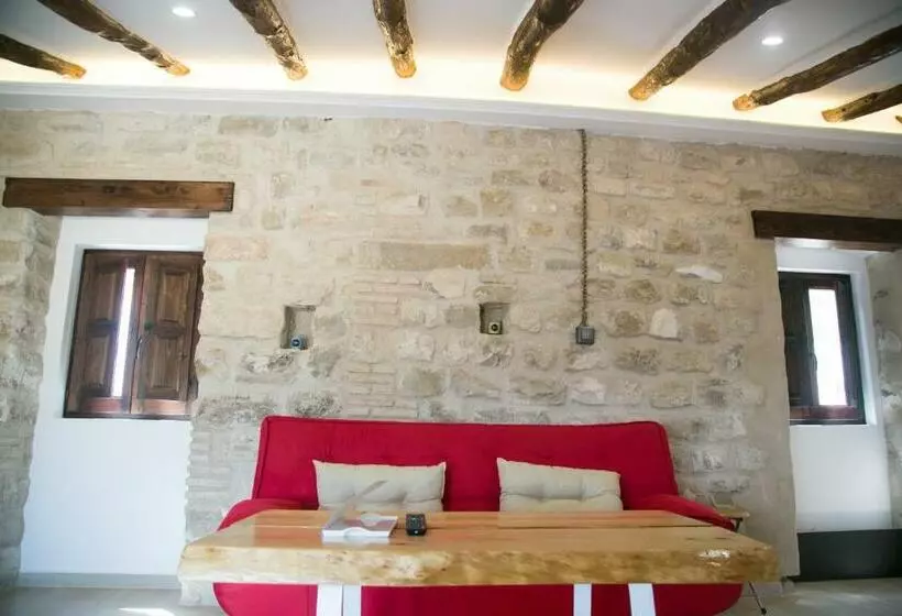 Apartamentos Turísticos La Casa Vieja