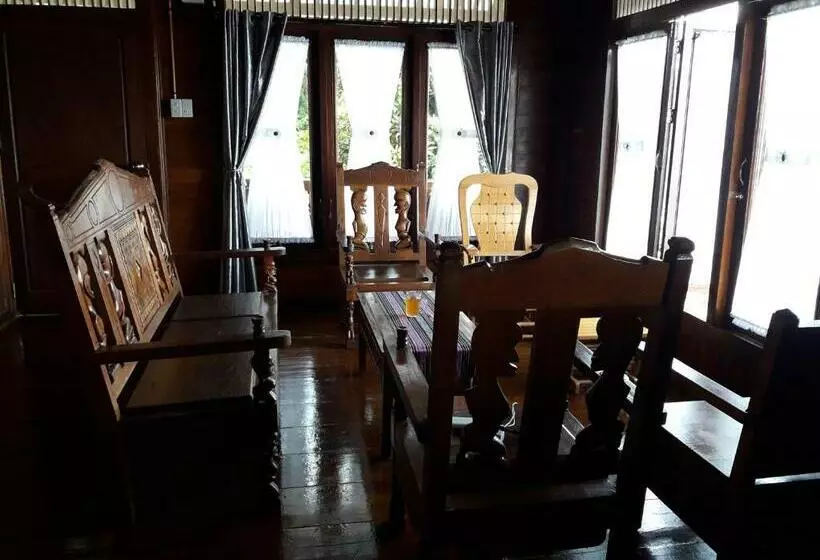 Aamiaismajoitus (B&B) Pondok Berata Dapdap