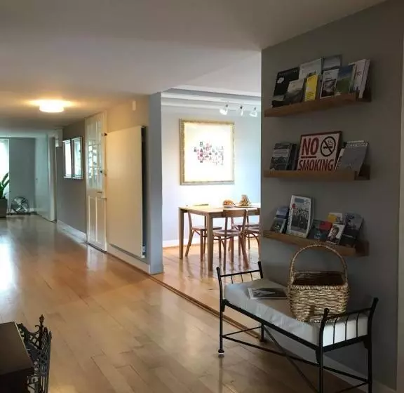 Aamiaismajoitus (B&B) Villa Jakobsbrunnen