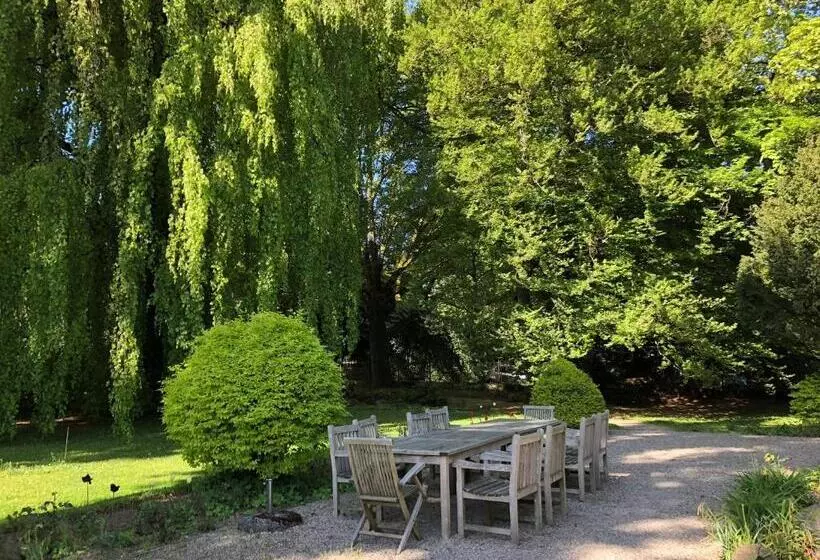 Aamiaismajoitus (B&B) Villa Jakobsbrunnen