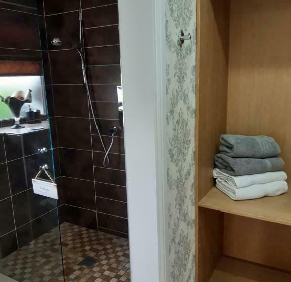 The White Dove Bed And Breakfast With Glamping Newark Showground