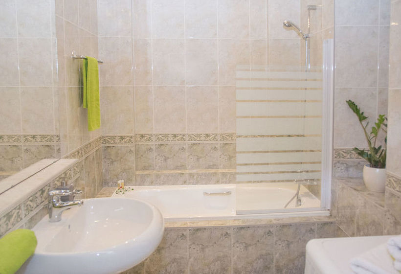 AltraCasa Apartments