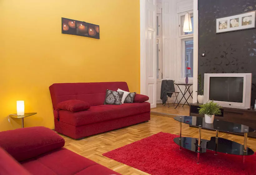 AltraCasa Apartments