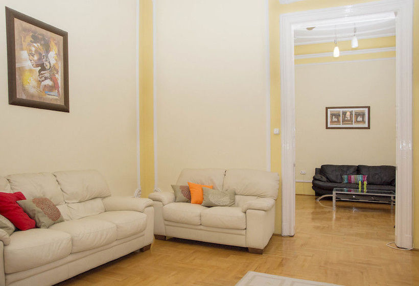 AltraCasa Apartments