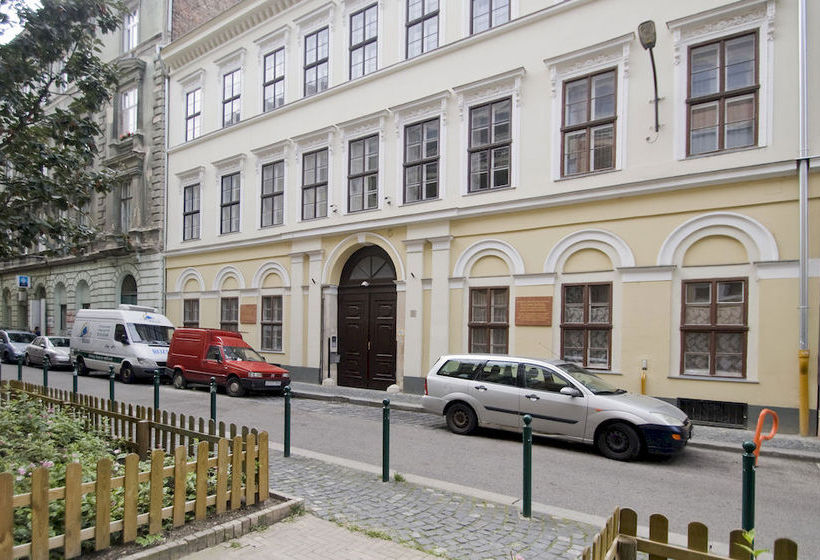 AltraCasa Apartments