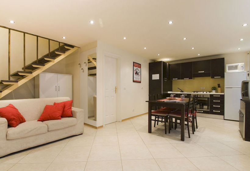 AltraCasa Apartments