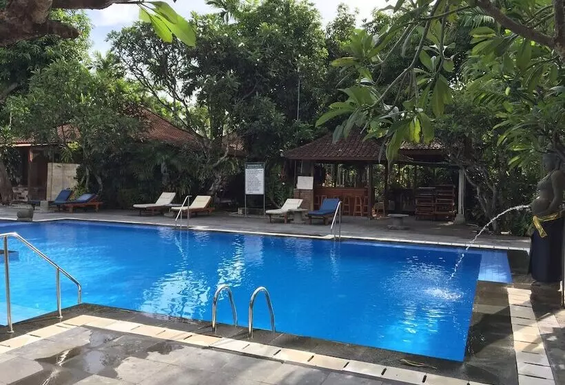 ホテル Bumi Ayu Bungalow Sanur