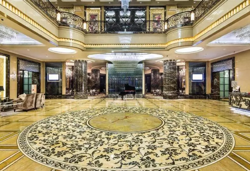 ホテル Chateau Starriver Guangzhou Peninsula