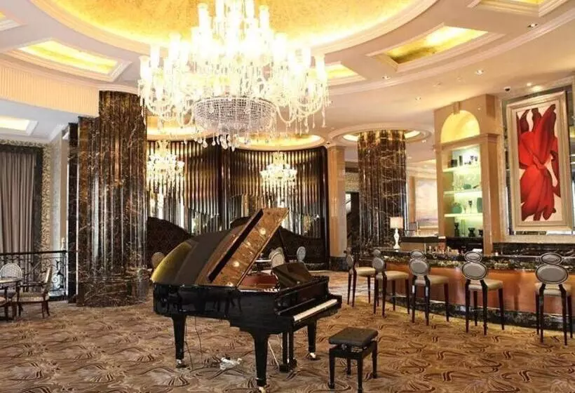 ホテル Chateau Starriver Guangzhou Peninsula