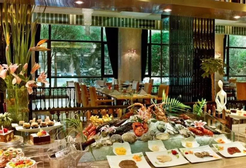 ホテル Chateau Starriver Guangzhou Peninsula