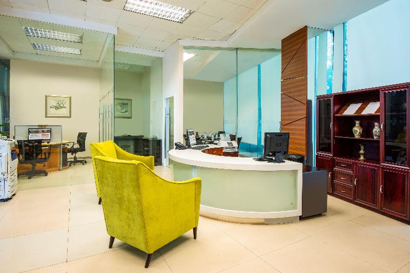 ホテル Holiday Inn West & East Century City