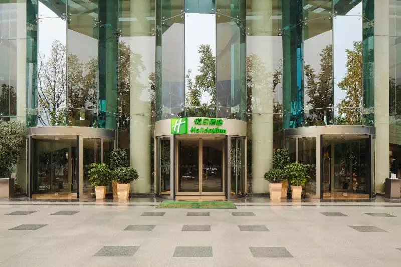 호텔 Holiday Inn West & East Century City