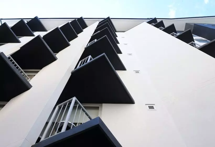 Отель Mantra Terrace Brisbane