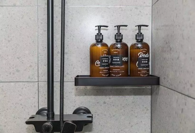 Hotel Qingdao The Castle