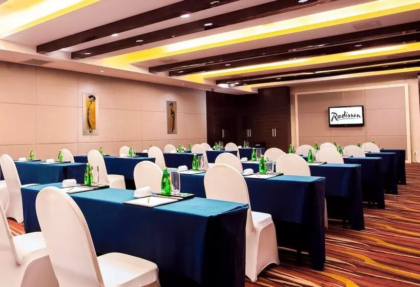 Radisson Hotel Tianjin Aqua City