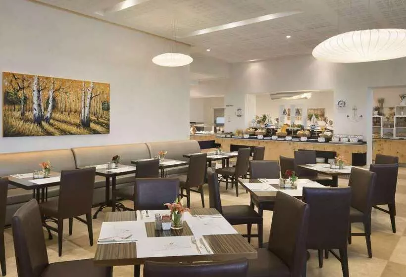 Ramada Hotel & Suites By Wyndham Netanya