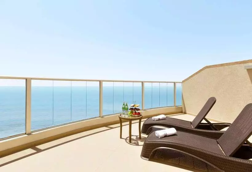 Ramada Hotel & Suites By Wyndham Netanya