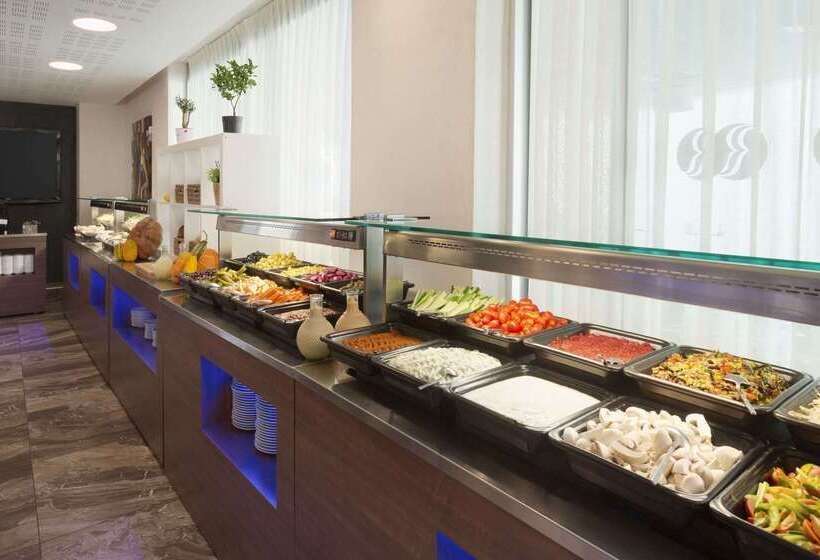 Ramada Hotel & Suites By Wyndham Netanya