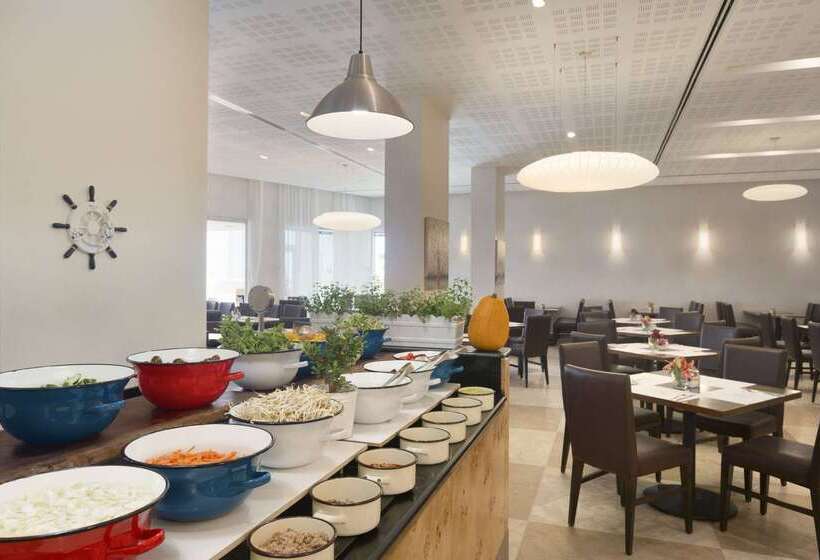 Ramada Hotel & Suites By Wyndham Netanya