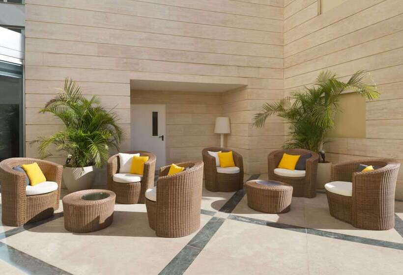 Ramada Hotel & Suites By Wyndham Netanya