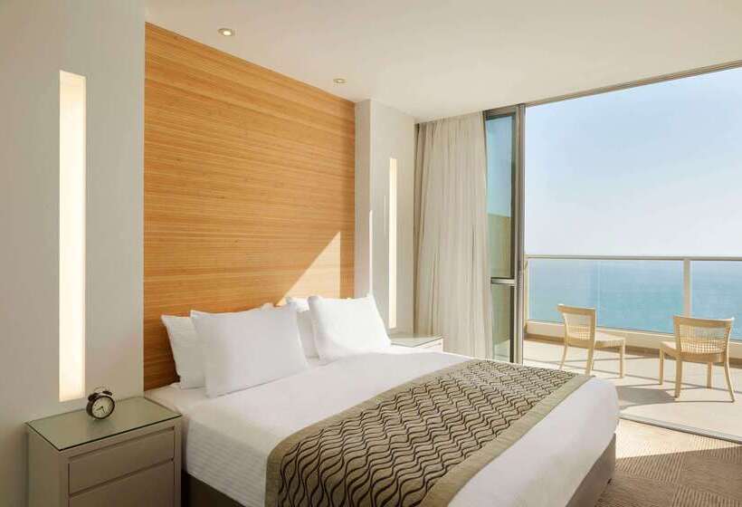 Ramada Hotel & Suites By Wyndham Netanya