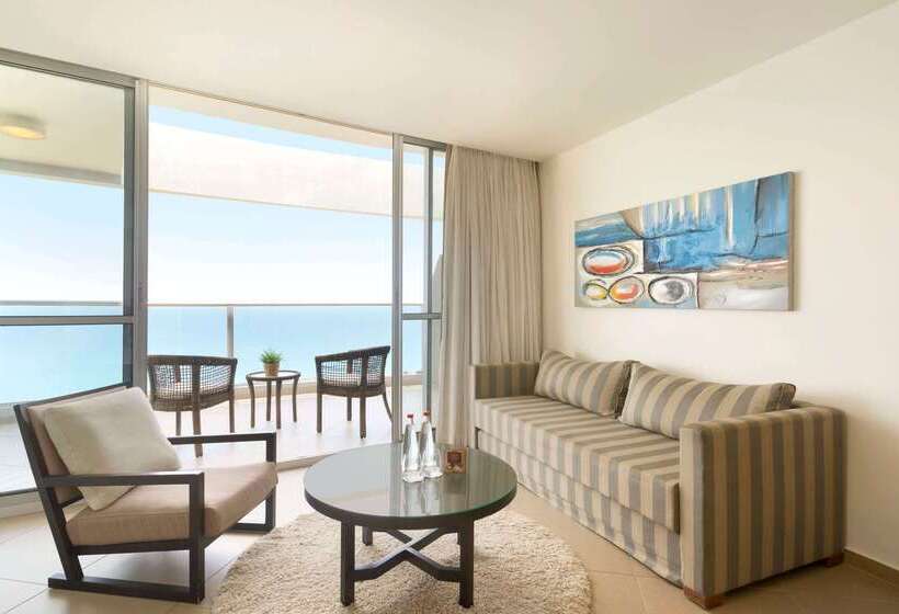 Ramada Hotel & Suites By Wyndham Netanya