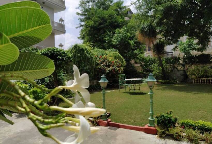 فندق Rawla Rawatsar