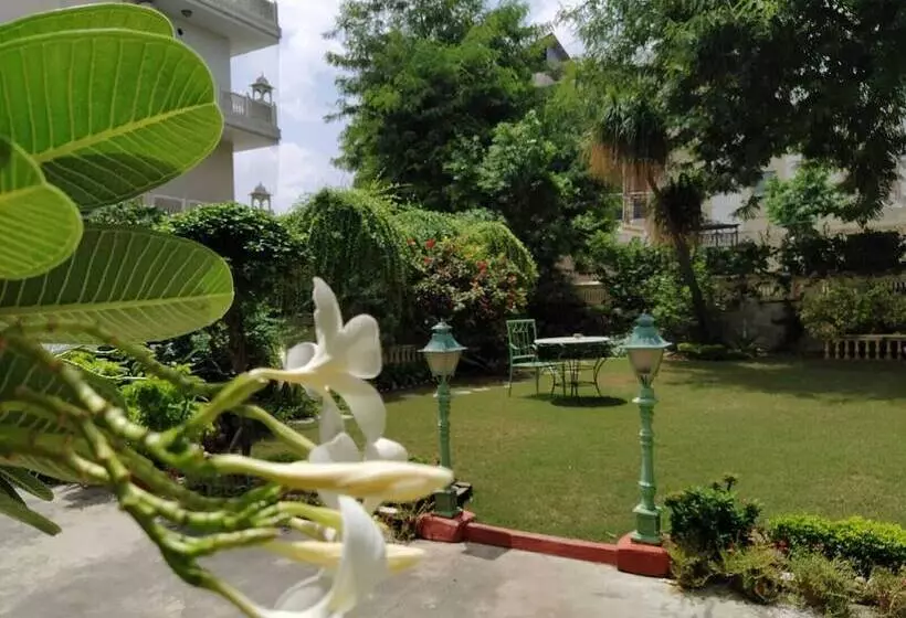 בית מלון כפרי Rawla Rawatsar