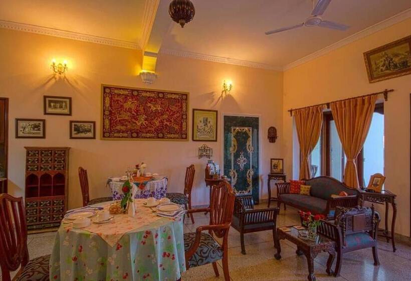 فندق Rawla Rawatsar