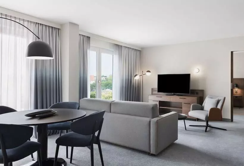 호텔 Courtyard By Marriott Munich City East