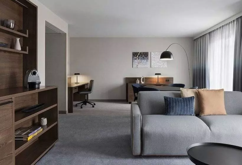 호텔 Courtyard By Marriott Munich City East