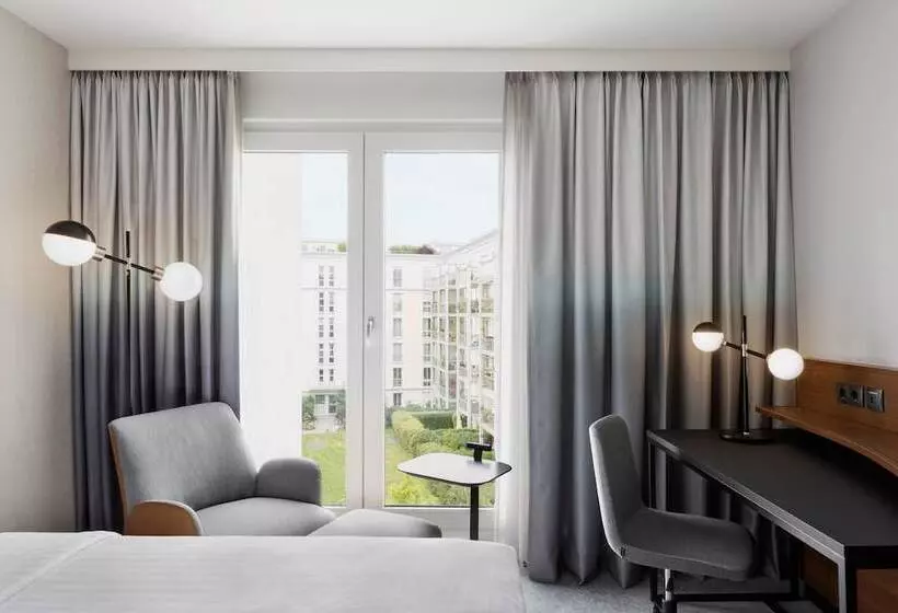 호텔 Courtyard By Marriott Munich City East