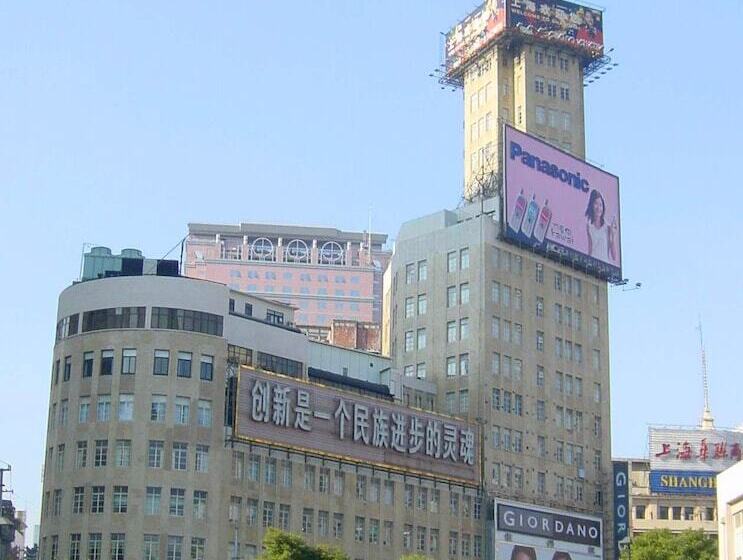 Hotel Seventh Heaven